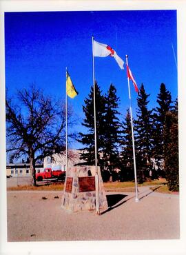 Photograph of Indian Head Memorial Hall Cenotaph