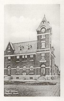 Souvenir folder - Sixteen photographic views of Melfort, Sask.