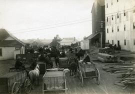 Hauling wheat to the Robin Hood Mills, Moose Jaw