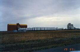 Elevators and bins at North Rosetown