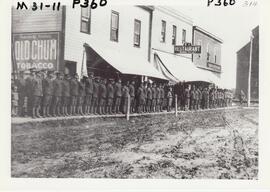 1914 Troops ready to move out