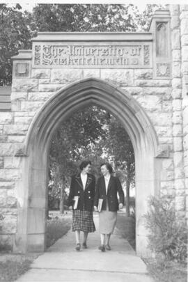 Memorial Gates