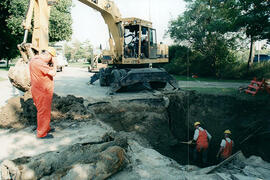 Water-main break closes Campus Drive