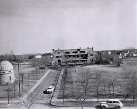 Emmanuel College - Exterior