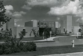 Western College of Veterinary Medicine Building - Exterior