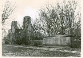 Memorial Gates