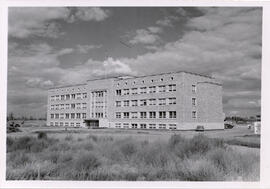 Canada Agriculture Research Station - Exterior