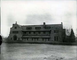 Emmanuel College - Exterior