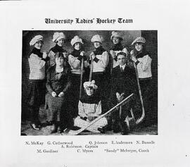 University of Saskatchewan Women's Hockey Team - Group Photo