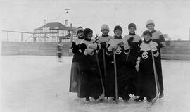 Women's Hockey Team - College of Arts and Science, University of Saskatchewan